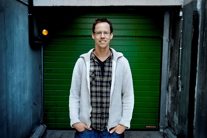 ”Vill man inte dela namnskylt med den som har gjort jobbet får man jävlarimig skriva själv” – Markus Lutteman