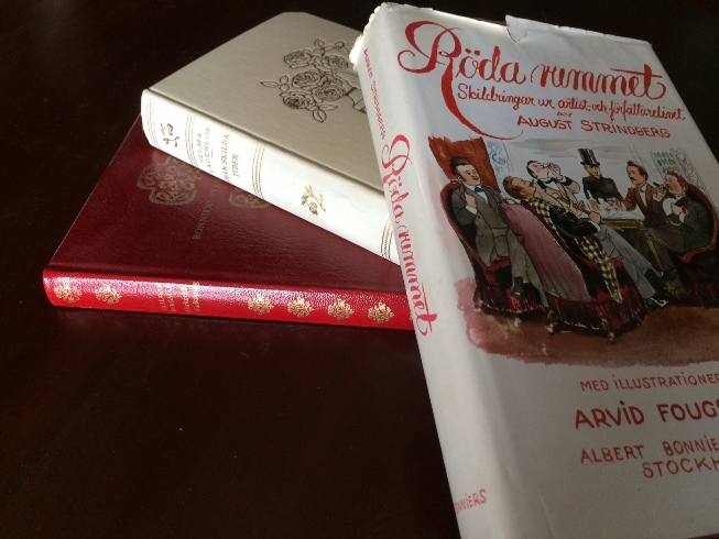 Markurells i Wadköping (Bergman), Från skilda tider (Lagerlöf) och så Röda rummet (Strindberg) som är illustrerad! Lagerlöfboken är förstås inte riktigt en klassiker (novellsamling) men boken är så himla fin så jag ville ha med den.